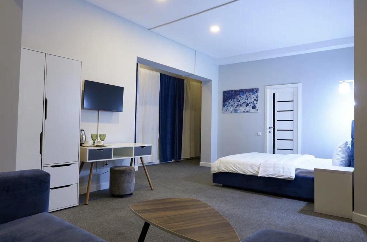 Montana Hotel อัลมาตี ภายนอก รูปภาพ
