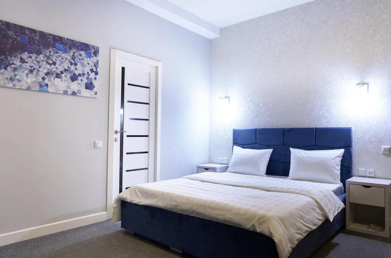 Montana Hotel อัลมาตี ภายนอก รูปภาพ