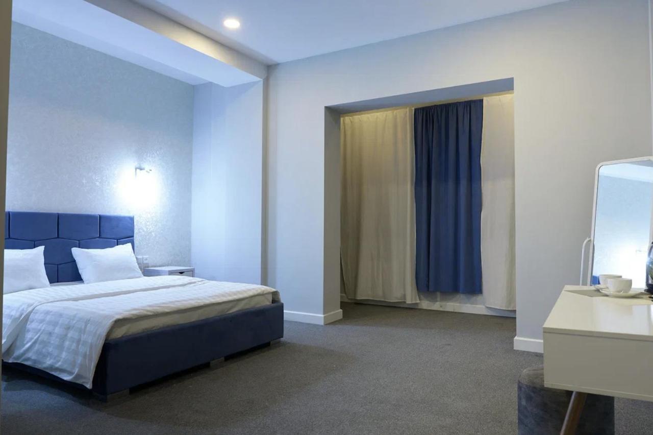Montana Hotel อัลมาตี ภายนอก รูปภาพ